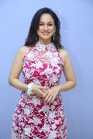 Urvashi Photos